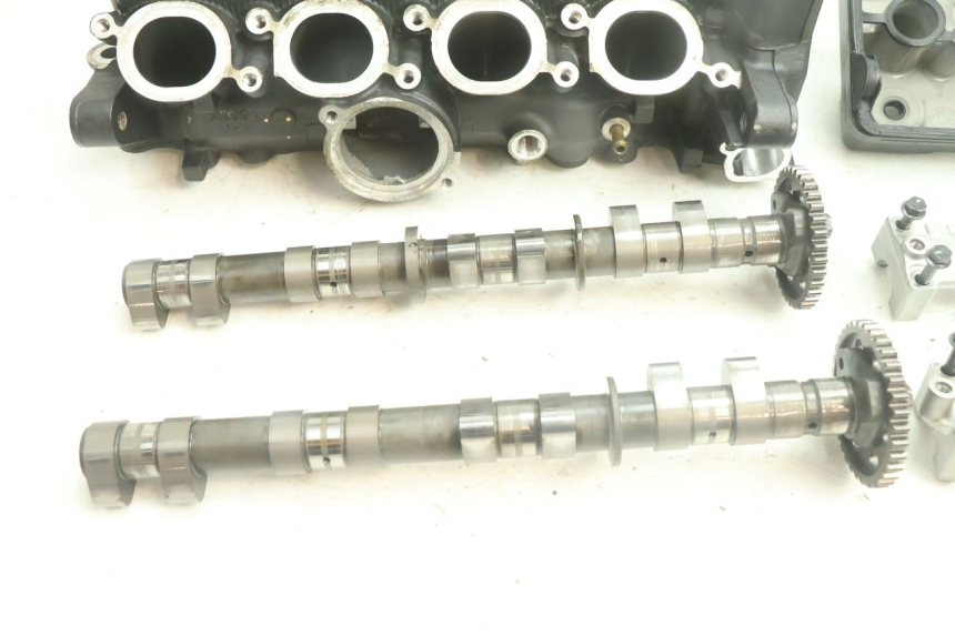 photo de CABEÇOTE YAMAHA YZF R6 600 (2008 - 2009) - Zoom do estado de desgaste