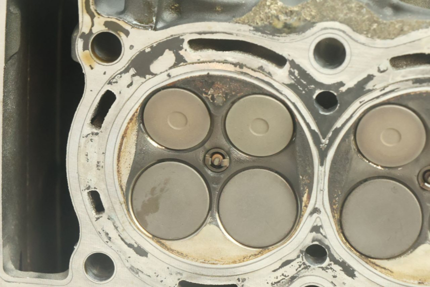 photo de CABEÇOTE YAMAHA YZF R6 600 (2008 - 2009) - Vista geral