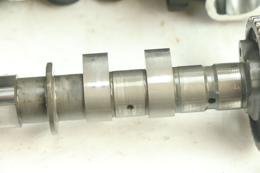 photo de CABEÇOTE YAMAHA YZF R6 600 (2008 - 2009) - Pontos de fixação