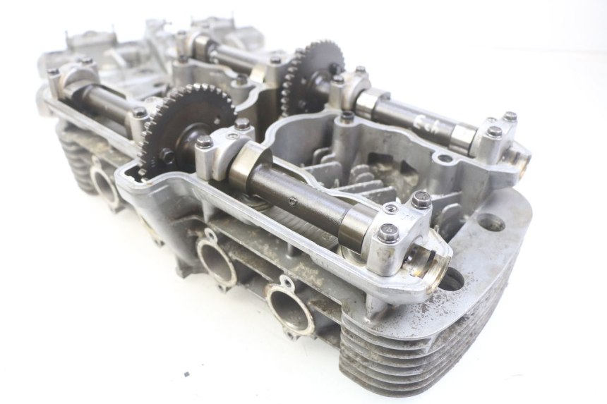 photo de CABEÇOTE KAWASAKI ZEPHYR 1100 ( - 1995) - Detalhes característicos