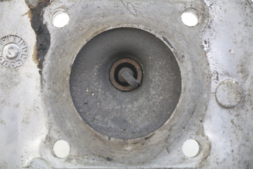 photo de CABEÇOTE PIAGGIO ZIP 2T 50 (2009 - 2019) - Detalhe da peça