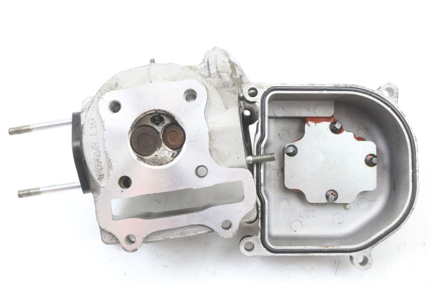 photo de CABEÇOTE UNIVERSAL BIKE ZN50QT-11B 50 (2018 - 2021) - Vista de perto