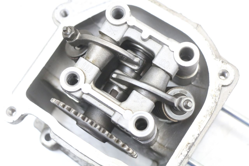 photo de CABEÇOTE UNIVERSAL BIKE ZN50QT-11B 50 (2018 - 2021) - Vista geral