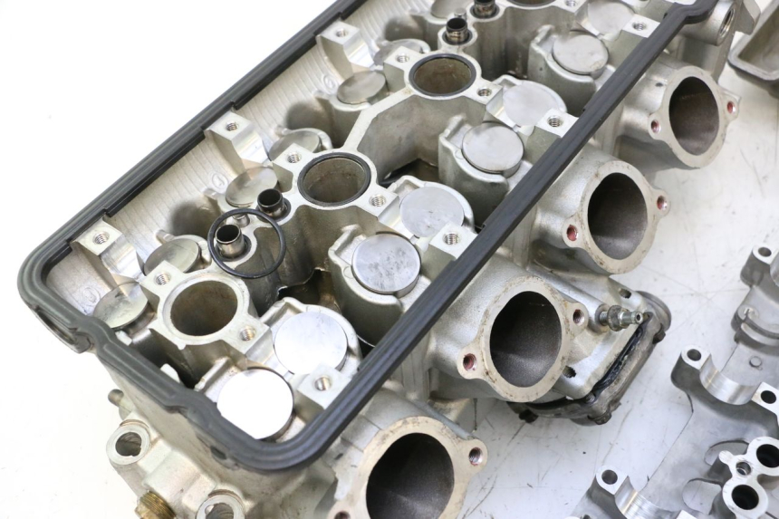 photo de CABEÇOTE KAWASAKI ZX-6R ZX6R 600 (2000 - 2002) - Zoom do estado de desgaste