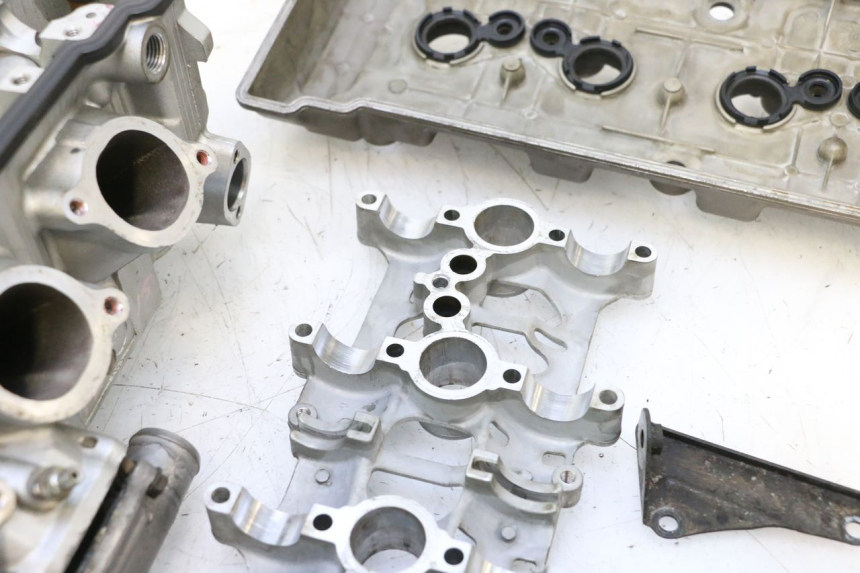 photo de CABEÇOTE KAWASAKI ZX-6R ZX6R 600 (2000 - 2002) - Pontos de fixação