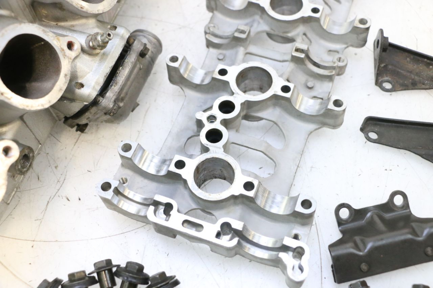 photo de CABEÇOTE KAWASAKI ZX-6R ZX6R 600 (2000 - 2002) - Estado da superfície