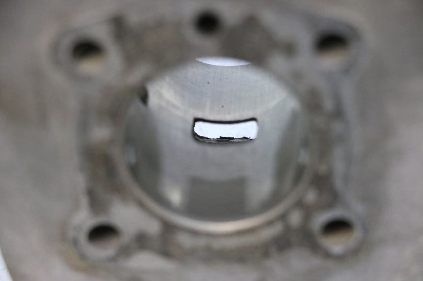 photo de CILINDRO PEUGEOT 103 SPX CLIP 50 (1989 - 1992) - Pontos de fixação