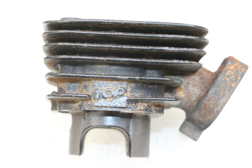 photo de CILINDRO PEUGEOT BUXY 50 (1993 - 1998) - Detalhes característicos