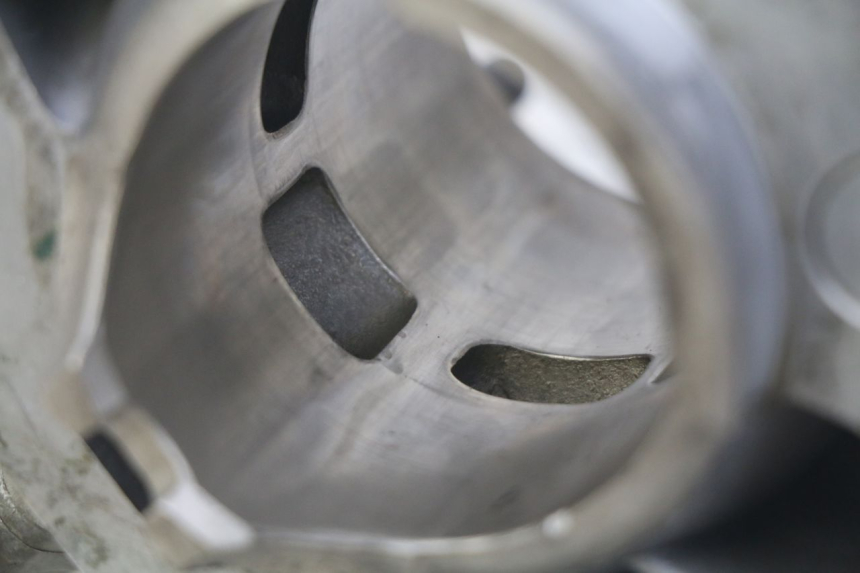 photo de CILINDRO HONDA CR 125 (1995 - 1997) - Detalhes característicos