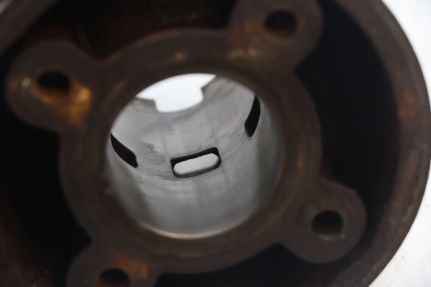 photo de CILINDRO HM HONDA DERAPAGE 50 (2007 - 2009) - Pontos de fixação