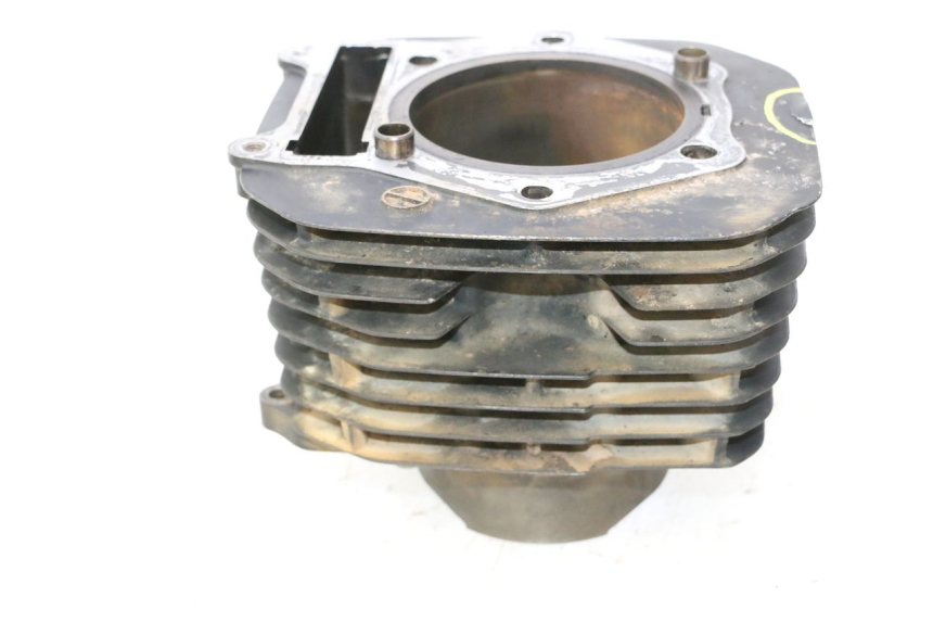 photo de CILINDRO SUZUKI DR S 600 (1985 - 1989) - Detalhes característicos