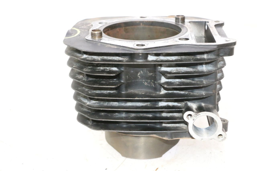 photo de CILINDRO SUZUKI DR S 600 (1985 - 1989) - Vista de perto