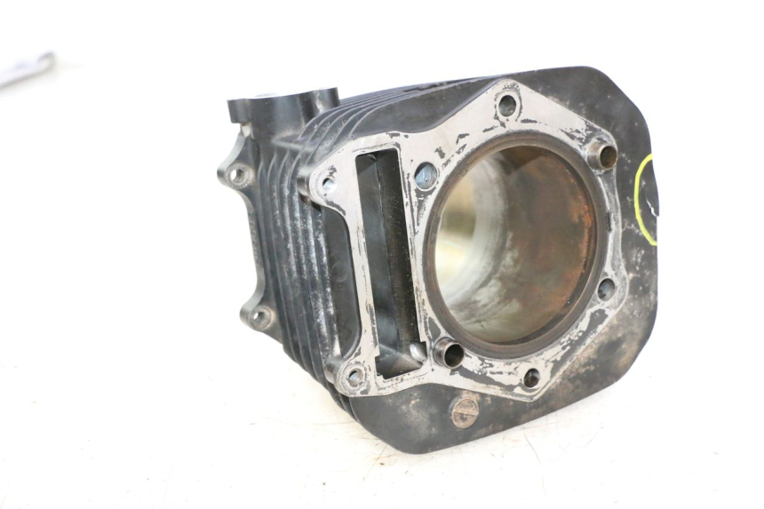 photo de CILINDRO SUZUKI DR S 600 (1985 - 1989) - Outro ângulo de visão