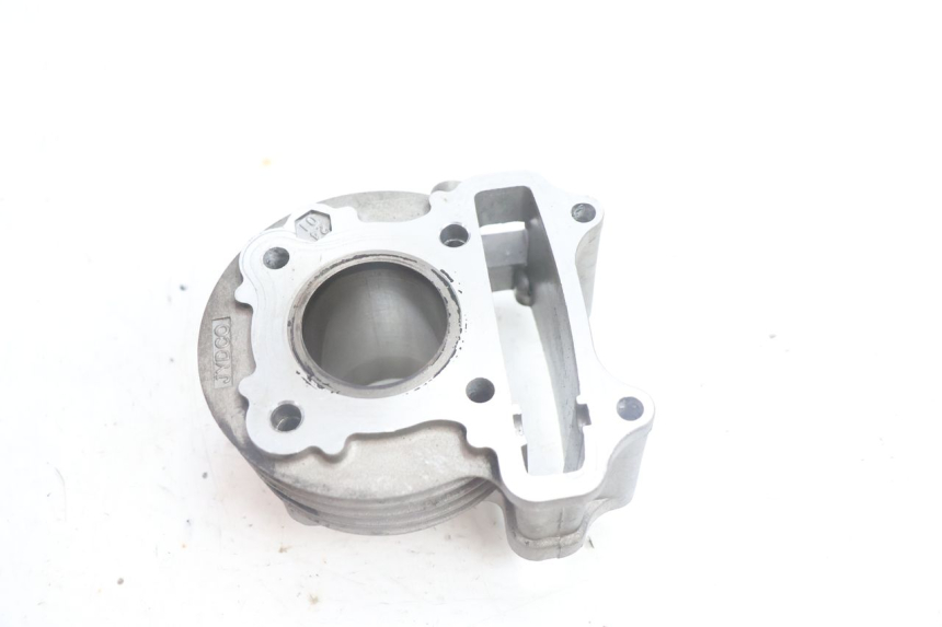 photo de CILINDRO PEUGEOT KISBEE 4T 50 (2010 - 2017) - Detalhe da peça