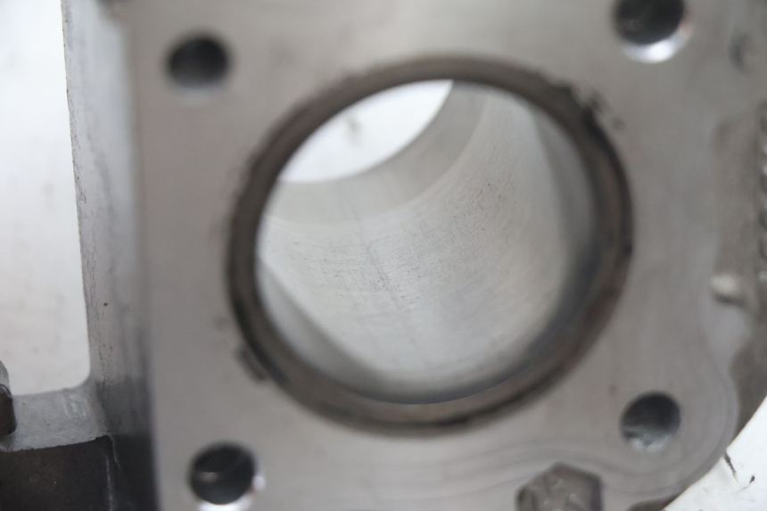 photo de CILINDRO PEUGEOT KISBEE 4T 50 (2010 - 2017) - Vista geral