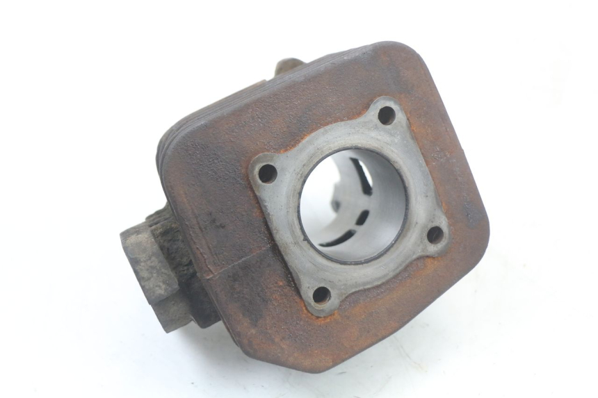 photo de CILINDRO PEUGEOT LUDIX 50 (2005 - 2007) - Outro ângulo de visão