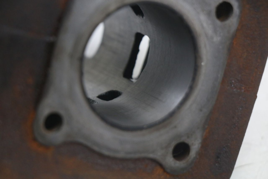 photo de CILINDRO PEUGEOT LUDIX 50 (2005 - 2007) - Pontos de fixação