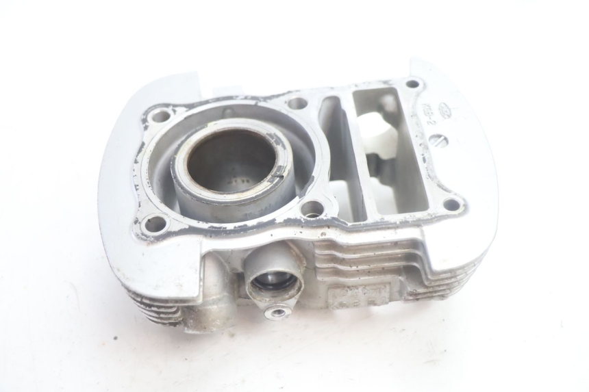 photo de CILINDRO DO PISTÃO DIANTEIRO HONDA XLV VARADERO 125 (2007 - 2012) - Pontos de fixação
