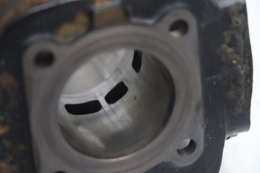 photo de PISTÃO DO CILINDRO MBK BOOSTER SPIRIT 50 (1996 - 1999) - Zoom de qualidade