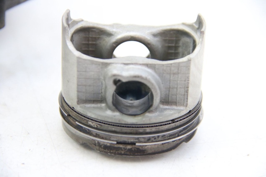 photo de CILINDRO PISTÃO SUZUKI BURGMAN 125 (2007 - 2014) - Pontos de fixação