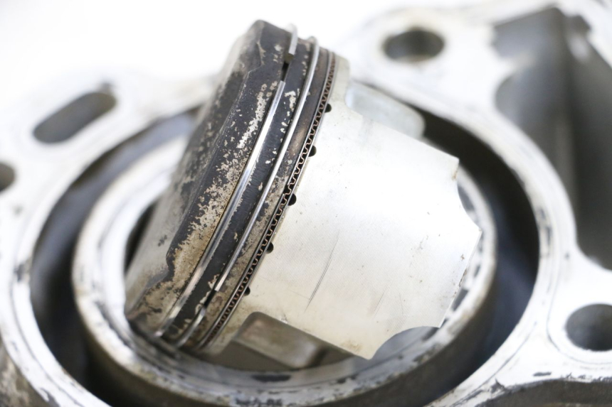 photo de CILINDRO PISTÃO SUZUKI BURGMAN 125 (2007 - 2014) - Ampliação dos componentes