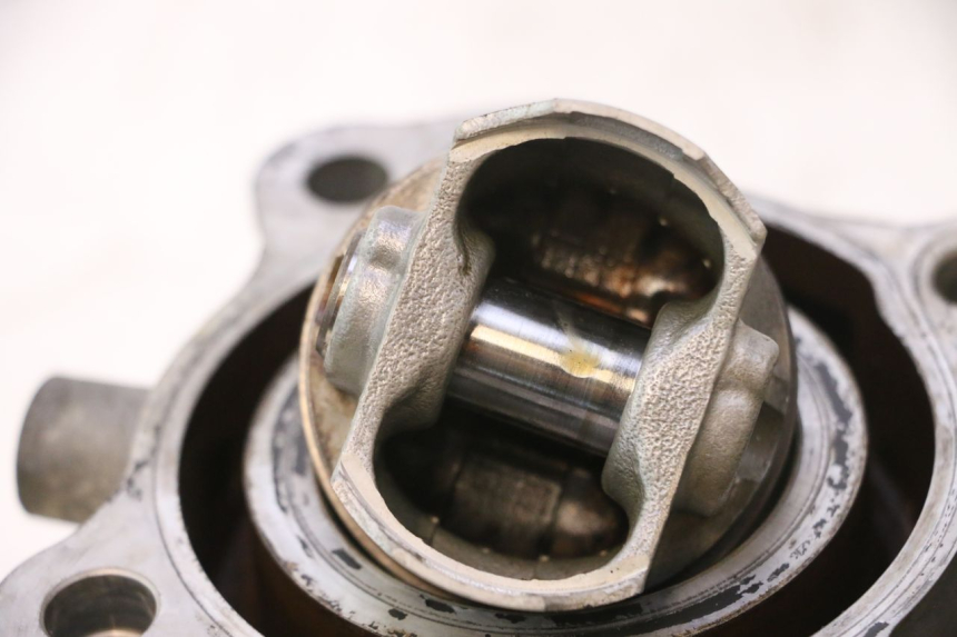 photo de CILINDRO PISTÃO SUZUKI BURGMAN 125 (2007 - 2014) - Vista de perto