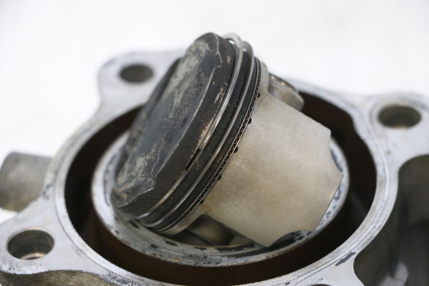 photo de CILINDRO PISTÃO SUZUKI BURGMAN 125 (2007 - 2014) - Inspeção visual