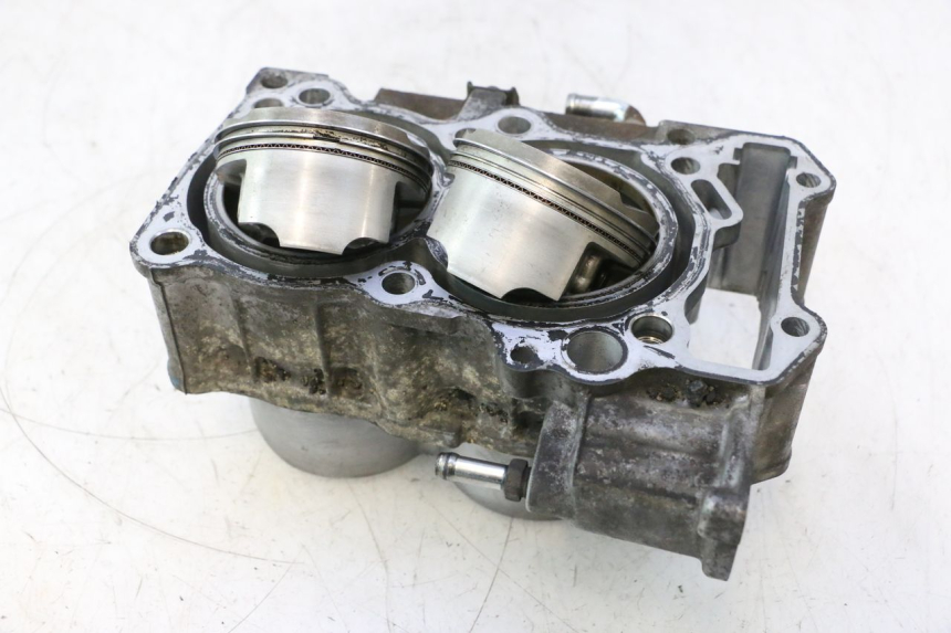 photo de PISTÃO DO CILINDRO SUZUKI BURGMAN EXECUTIVE ABS 650 (2006 - 2012) - Inspeção visual