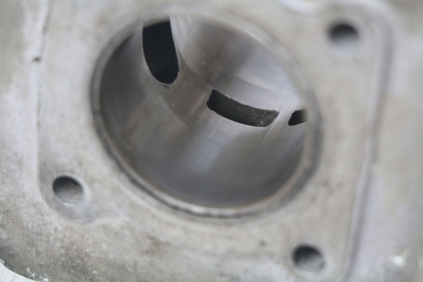 photo de CILINDRO PISTÃO PEUGEOT BUXY 50 (1993 - 1998) - Pontos de fixação