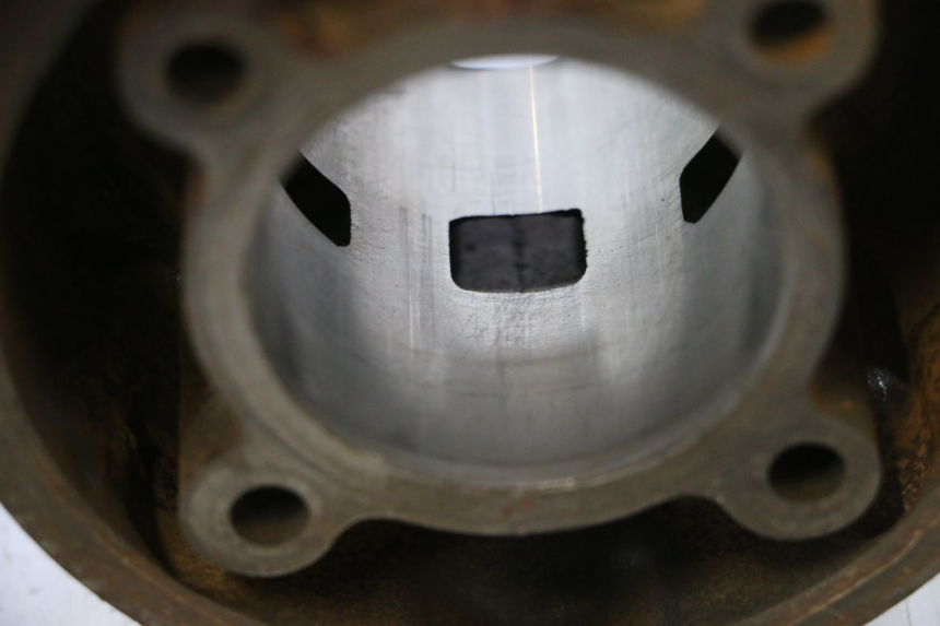 photo de PISTÃO DO CILINDRO HM HONDA CRM DERAPAGE RR 50 (2006 - 2017) - Marcações e referências