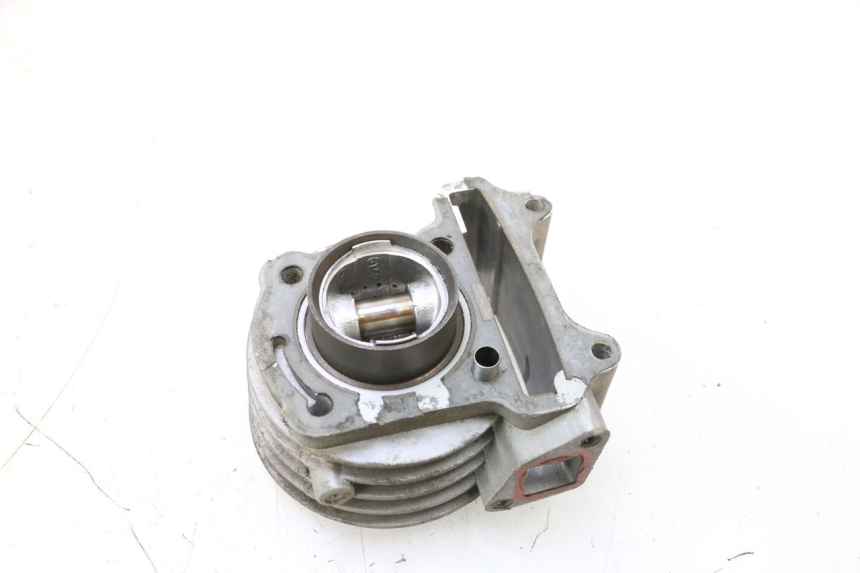 photo de PISTÃO DO CILINDRO JM MOTORS EVOLIS 4T 50 (2018 - 2022) - Outro ângulo de visão