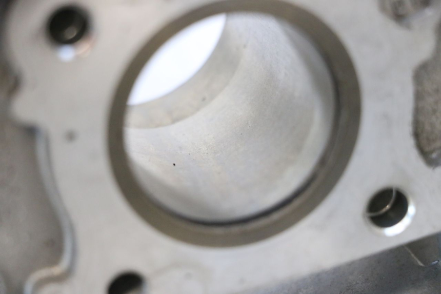 photo de PISTÃO DO CILINDRO JM MOTORS EVOLIS 4T 50 (2018 - 2022) - Estado da superfície
