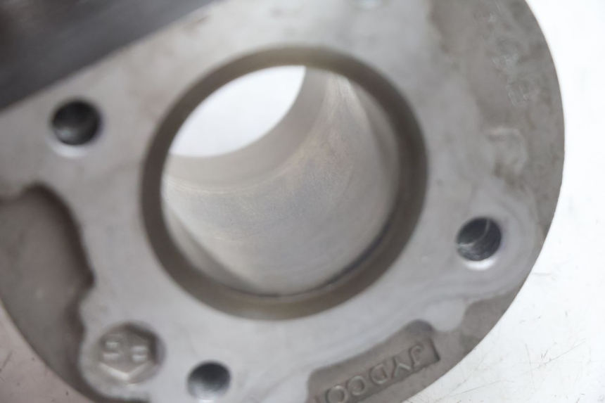 photo de PISTÃO DO CILINDRO JM MOTORS EVOLIS 4T 50 (2018 - 2022) - Detalhes característicos