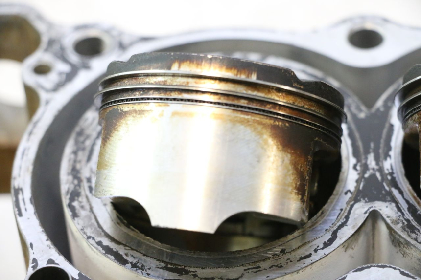 photo de CILINDRO PISTÃO HONDA FJS SILVER WING SILVERWING 400 (2005 - 2008) - Zoom do estado de desgaste