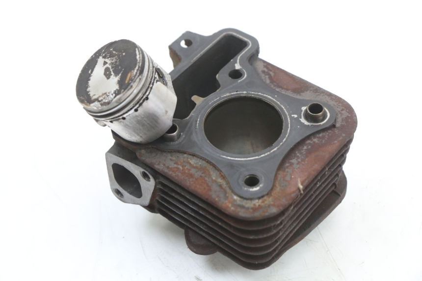 photo de CILINDRO PISTÃO PIAGGIO FLY 4T 50 (2004 - 2010) - Detalhe da peça