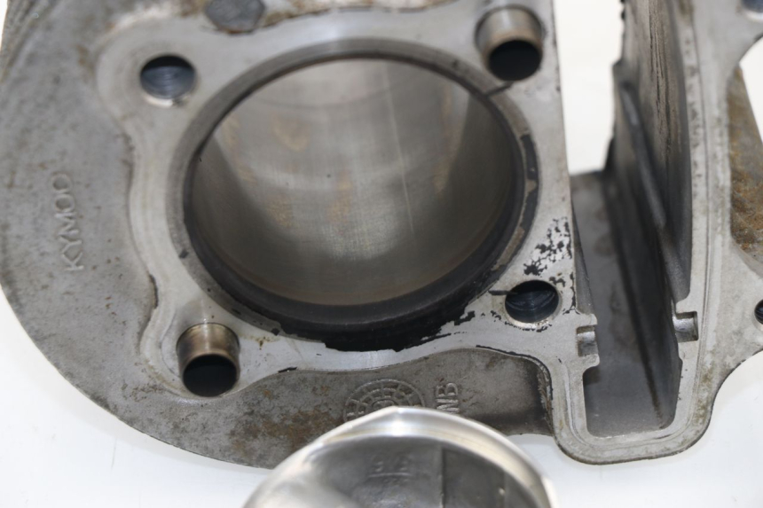 photo de CILINDRO PISTÃO REVATTO FUTURA GT 125 (2006 - 2008) - Outro ângulo de visão