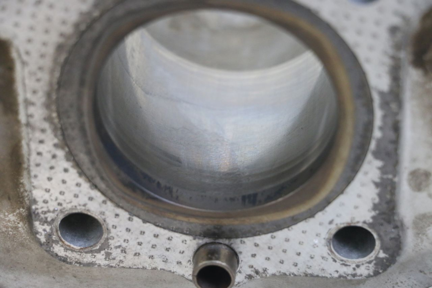 photo de CILINDRO PISTÃO SUZUKI GSX E 250 (1982 - 1983) - Pontos de fixação