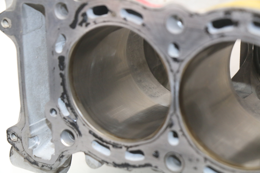 photo de CILINDRO PISTÃO SUZUKI GSX-R GSXR K16 1000 (2012 - 2016) - Pontos de fixação