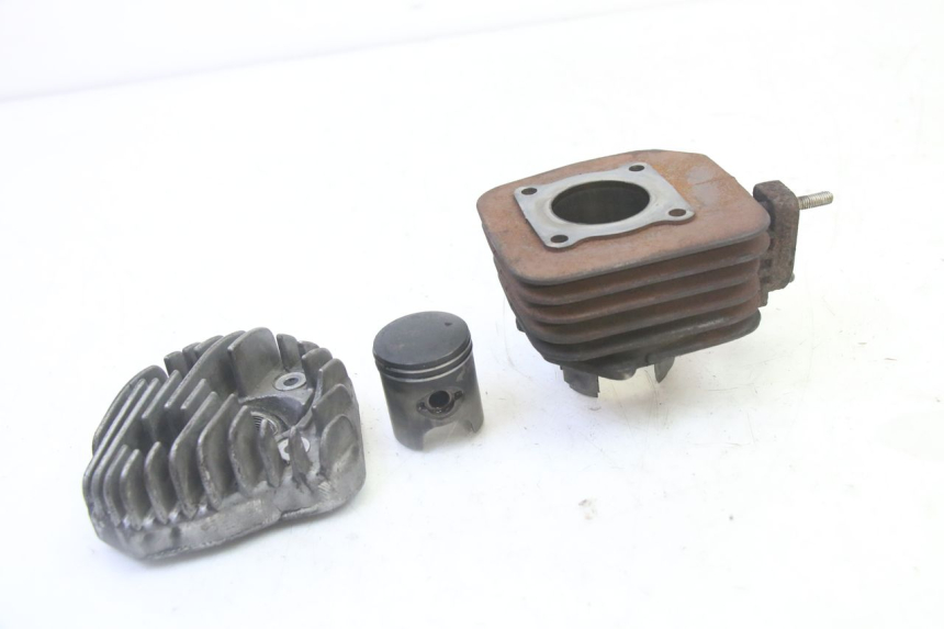 photo de CILINDRO PISTÃO PEUGEOT KISBEE 2T 50 (2010 - 2017) - Zoom do estado de desgaste