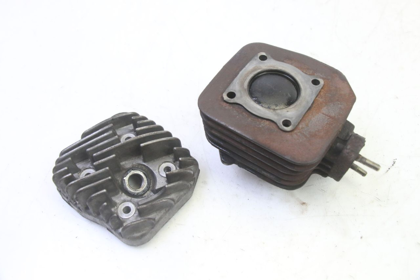 photo de CILINDRO PISTÃO PEUGEOT KISBEE 2T 50 (2010 - 2017) - Outro ângulo de visão