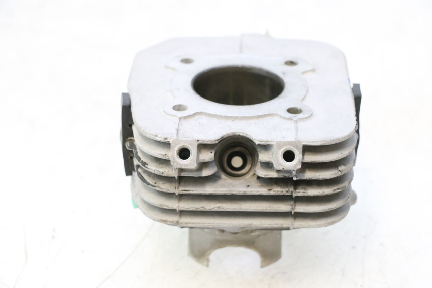photo de CILINDRO PISTÃO PEUGEOT KISBEE 2T 50 (2018 - 2022) - Pontos de fixação