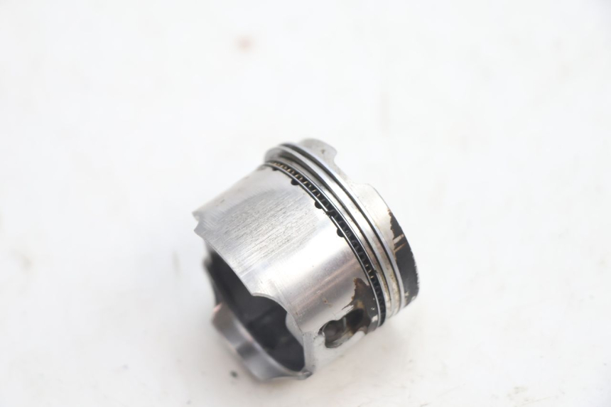 photo de CILINDRO PISTÃO PEUGEOT KISBEE 4T 50 (2010 - 2017) - Vista de perto