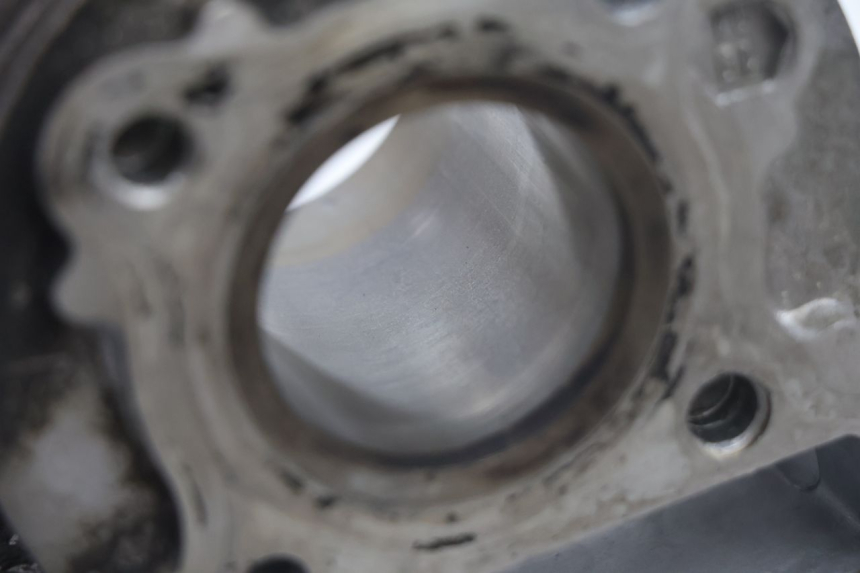 photo de CILINDRO PISTÃO PEUGEOT KISBEE 4T 50 (2010 - 2017) - Estado da superfície
