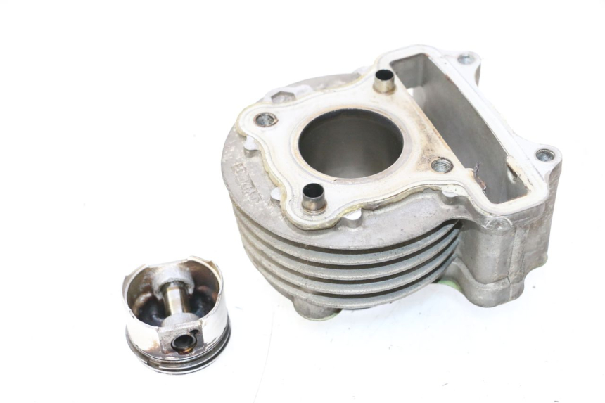 photo de CILINDRO PISTÃO PEUGEOT KISBEE 4T 50 (2010 - 2017) - Estado da superfície