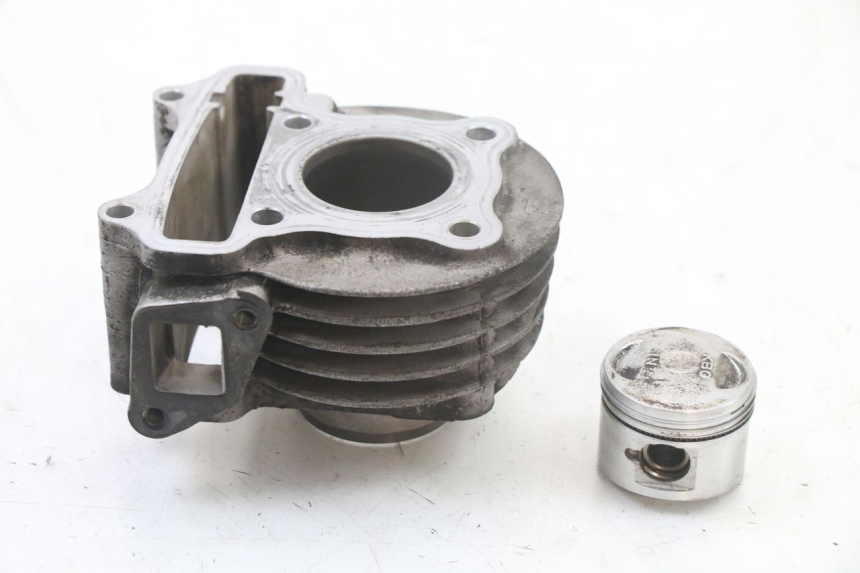 photo de CILINDRO PISTÃO KYMCO DINK 4T 50 (2007 - 2018) - Pontos de fixação