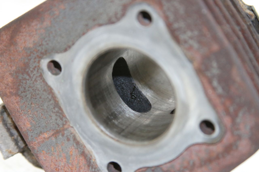 photo de CILINDRO PISTÃO PEUGEOT LUDIX 50 (2005 - 2007) - Zoom do estado de desgaste