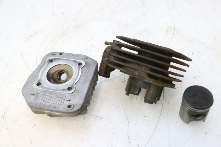 photo de CILINDRO PISTÃO PEUGEOT LUDIX 50 (2008 - 2017) - Detalhes característicos