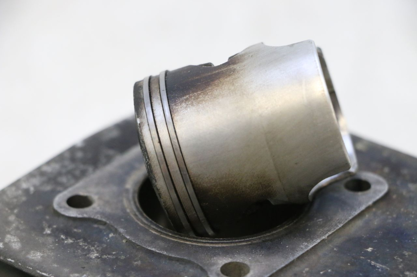 photo de CILINDRO PISTÃO PEUGEOT LUDIX ONE 14P 50 (2004 - 2013) - Estrutura - ampliação
