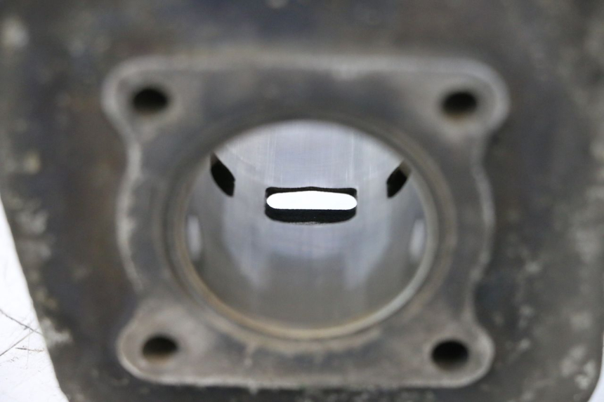 photo de CILINDRO PISTÃO PEUGEOT LUDIX ONE 14P 50 (2004 - 2013) - Outro ângulo de visão