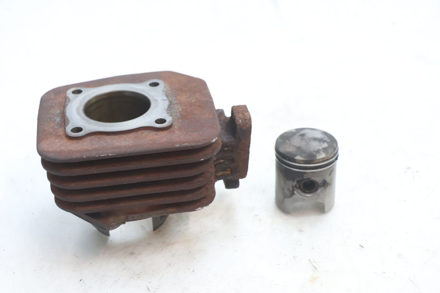 photo de CILINDRO PISTÃO PEUGEOT LUDIX ONE 50 (2004 - 2013) - Detalhe da peça